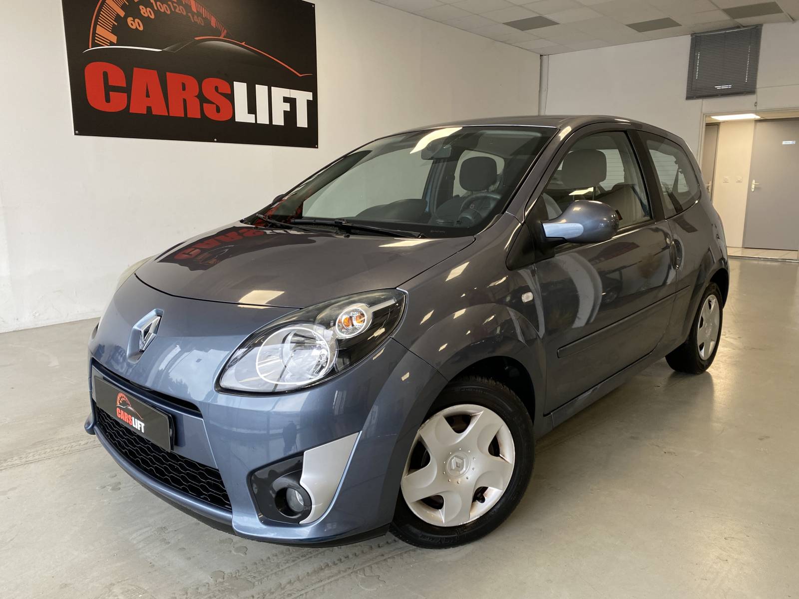 Courtier automobile pour trouver une voiture allemande de luxe Toulon Var