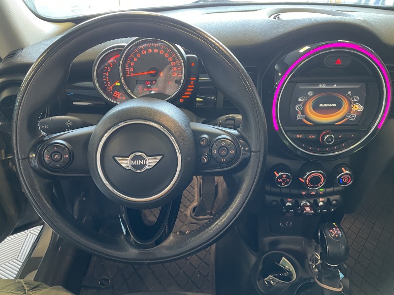 MINI ONE SHOREDITCH 102CV ESSENCE D'OCCAS A BANDOL DANS LE 83