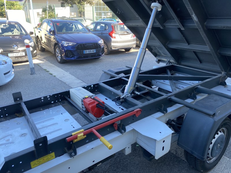 RENAULT MASTER BENNE 135CV EN VENTE A BANDOL DANS LE VAR