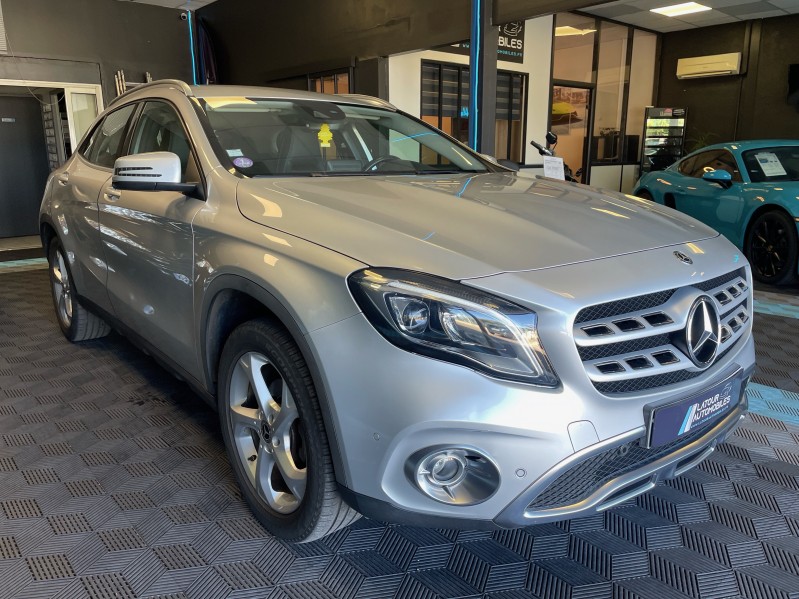 MERCEDES GLA 180 7G-DCT AVEC PEU DE KILOMETRES A SIX FOURS LES PLAGES