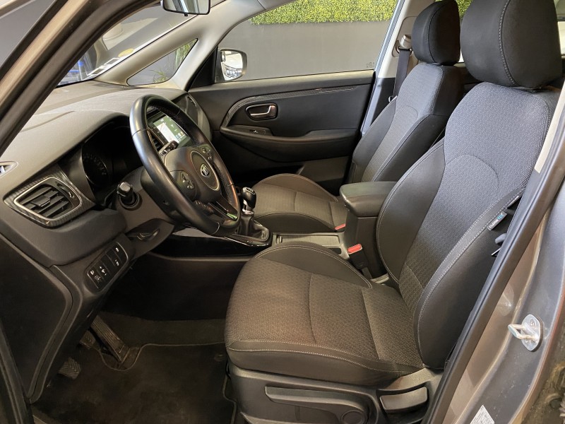 KIA CARENS 1.7 CRDi - 115 ch 7 places Finition Active MIS EN VENTE VERS TOULON DANS LE VAR