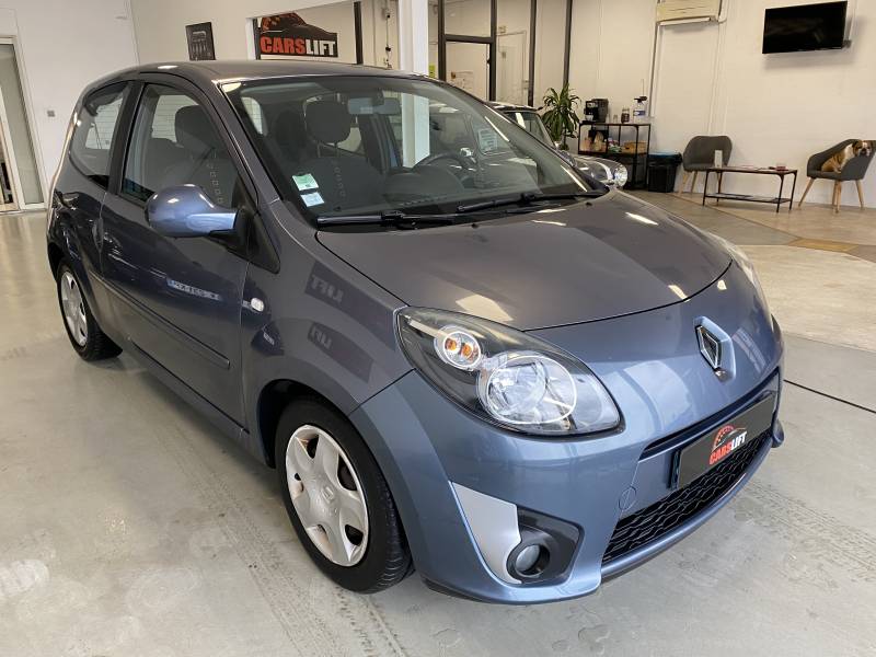 Renault Twingo II 1.2 i 16V LEV 75 cv DYNAMIQUE en vente à Six Fours